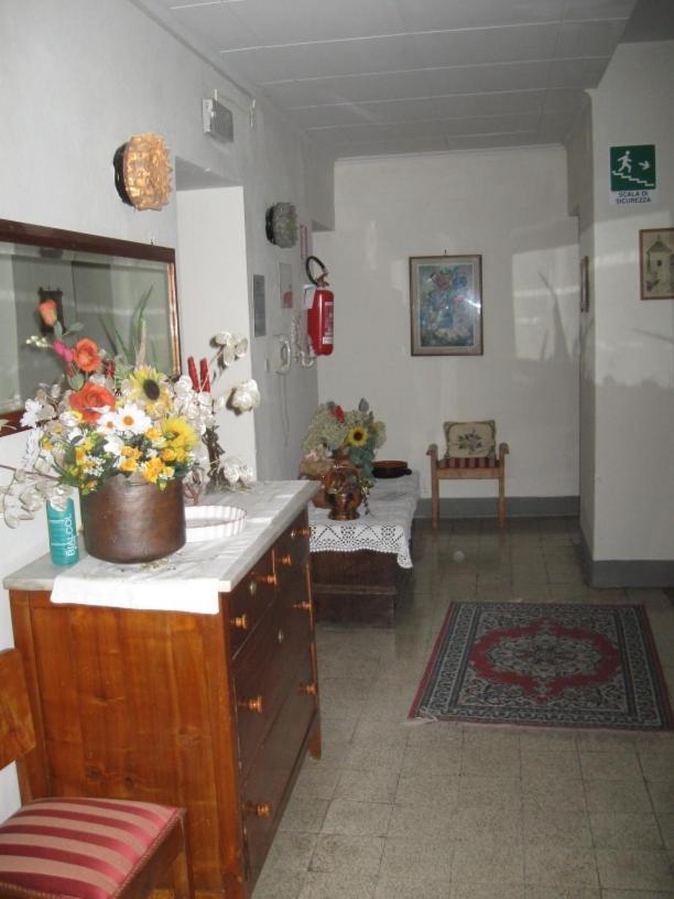 Hotel Ristorante Guidi *